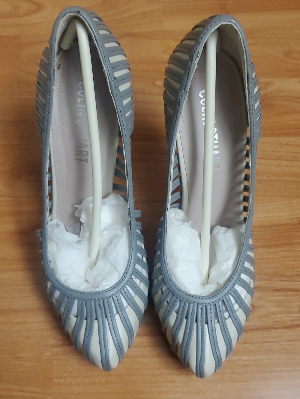COLIN STUART Women's Gray Strappy Pointed Toe Pumps